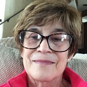 Meet your Posher, Ellen